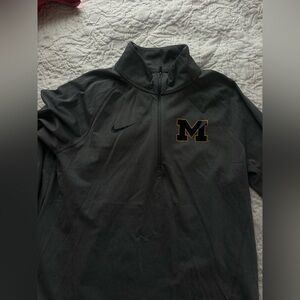 Like new Grey Michigan Nike Dri-Fit Quarter Zip Long Sleeve